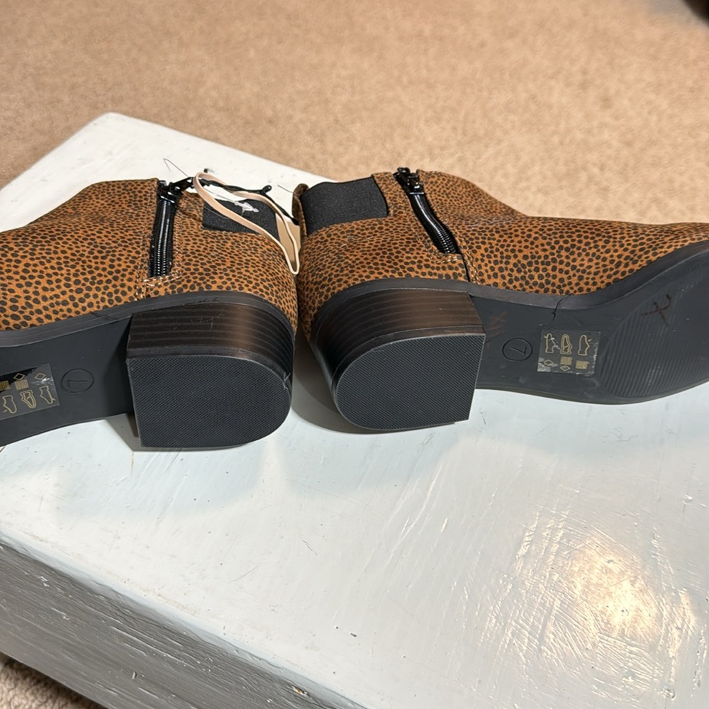 George Booties - Picture 4 of 5